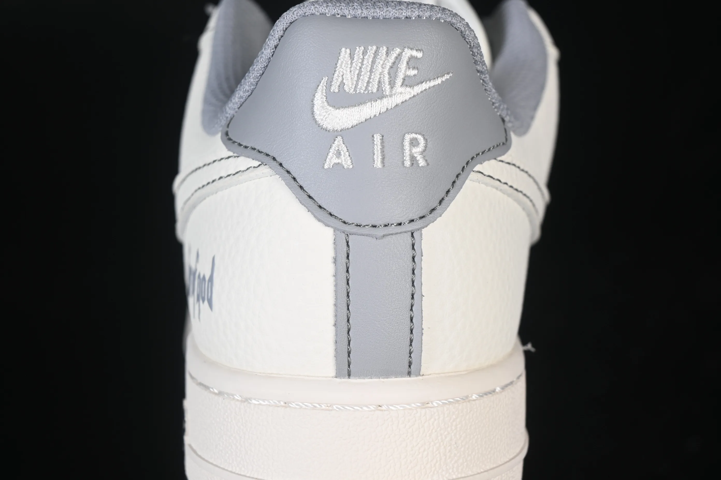 All Categories Nk Air Force 1 Air Force Series Nk Air Force 1 Low Air Force Low NIke Air Force 1'07 Low Joint Beige Black Starry Air Force 1 Low-top Casual Sneakers JP8028-008
